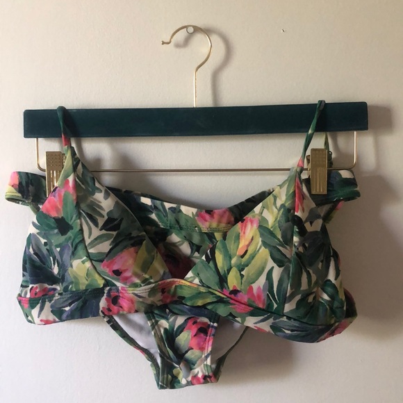 Forever 21 Other - floral print bikini